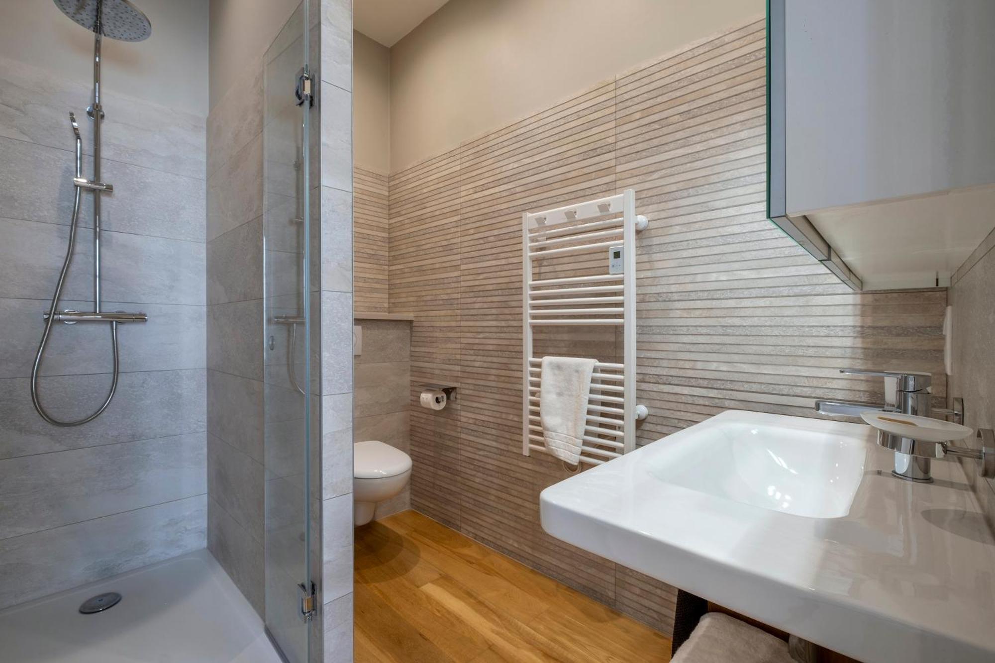 Escale Rochelaise B&B, Spa Bain Nordique Et Sauna Tonneau La Rochelle  Exterior foto